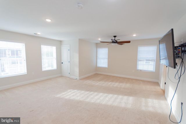 526 THIRD ST, Martinsburg, WV 25404