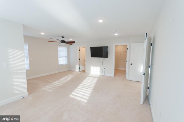 526 THIRD ST, Martinsburg, WV 25404