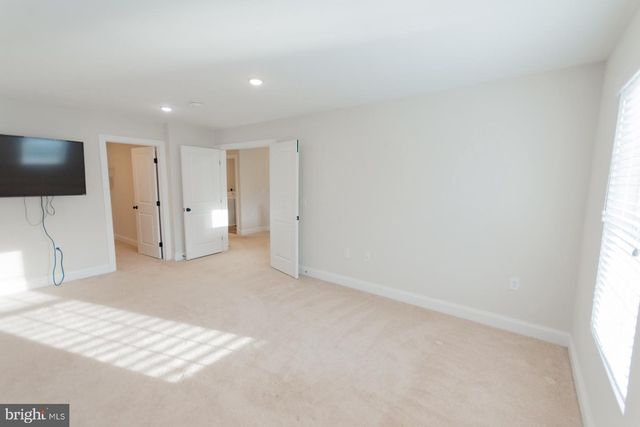 526 THIRD ST, Martinsburg, WV 25404
