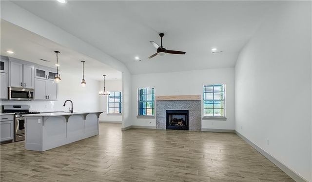 1000 Tracey Lane, Pea Ridge, AR 72751