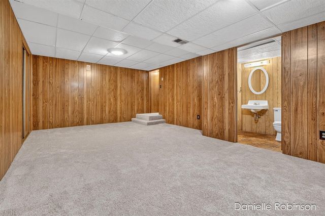 929 Village Lane 140, Jenison, MI 49428