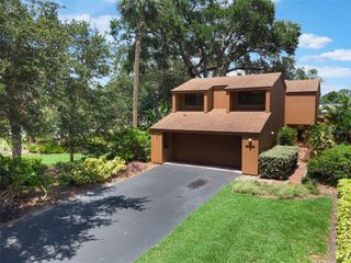 105 OAKS COURT, Sanford, FL 32771