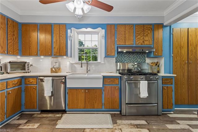 530 Burcher RD, Newport News, VA 23606