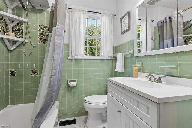530 Burcher RD, Newport News, VA 23606