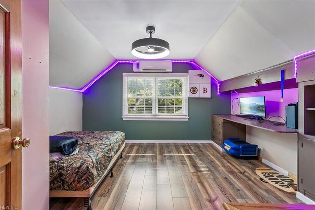 530 Burcher RD, Newport News, VA 23606