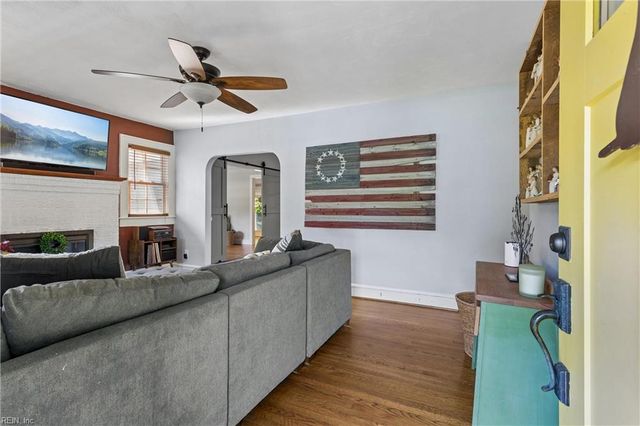 530 Burcher RD, Newport News, VA 23606