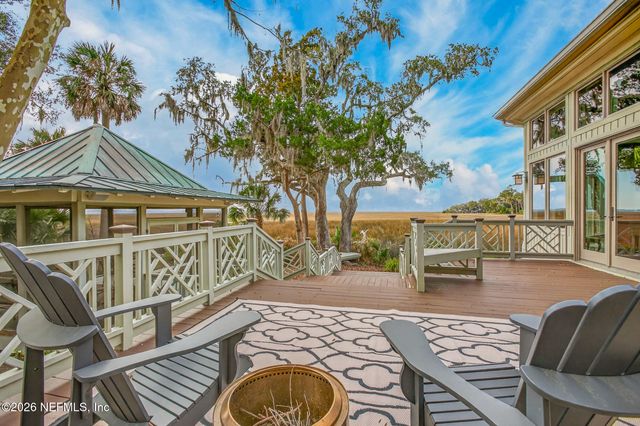 98 SEA MARSH Road, Fernandina Beach, FL 32034