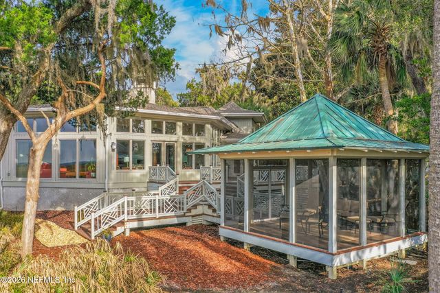 98 SEA MARSH Road, Fernandina Beach, FL 32034