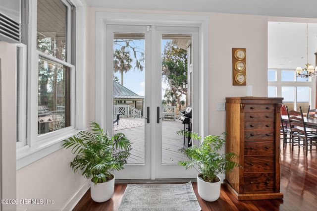 98 SEA MARSH Road, Fernandina Beach, FL 32034