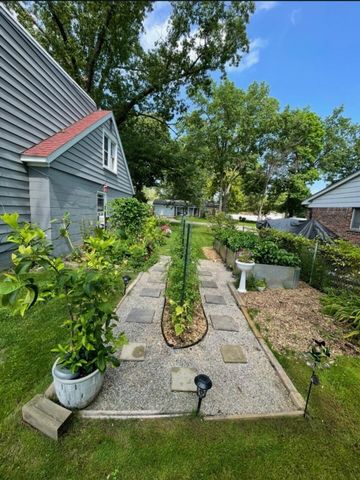 50851 Miner Street, New Baltimore, MI 48047