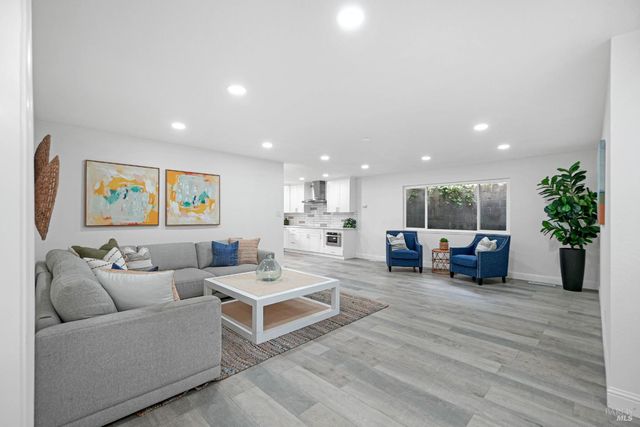 125 Skyline Ct, Vallejo, CA 94591