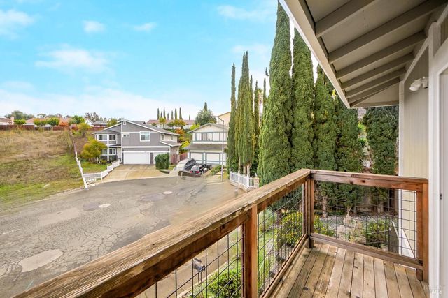 125 Skyline Ct, Vallejo, CA 94591