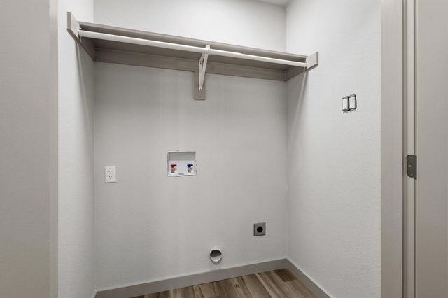 2401 Hillcrest Avenue, Greenville, TX 75402