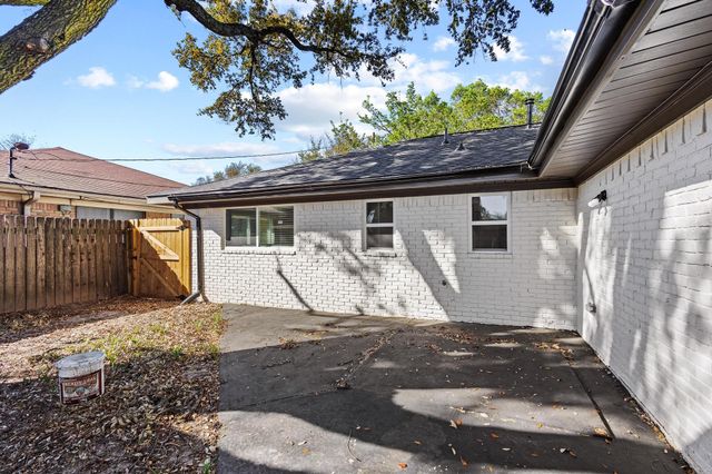 2401 Hillcrest Avenue, Greenville, TX 75402