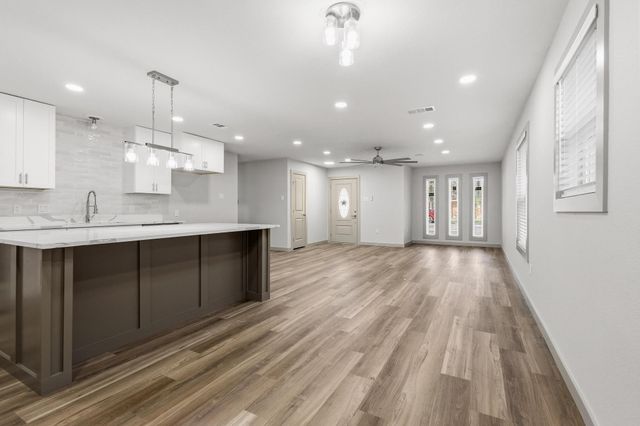 2401 Hillcrest Avenue, Greenville, TX 75402