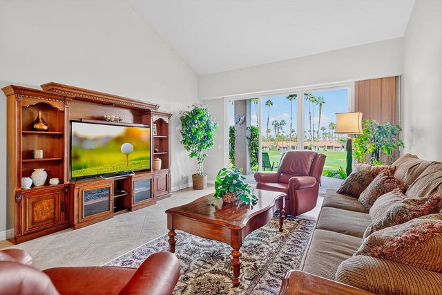 38612 Wisteria Drive, Palm Desert, CA 92211