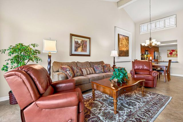 38612 Wisteria Drive, Palm Desert, CA 92211