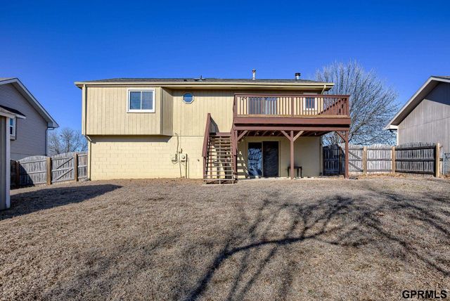 2413 Corn Drive, Papillion, NE 68046
