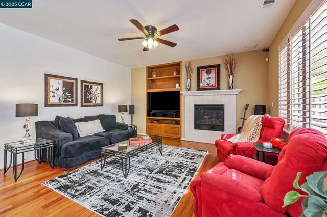 5023 Vesteny Ct, Antioch, CA 94531