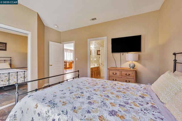 5023 Vesteny Ct, Antioch, CA 94531