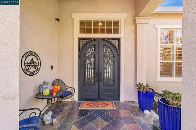 5023 Vesteny Ct, Antioch, CA 94531