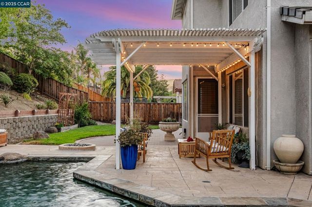 5023 Vesteny Ct, Antioch, CA 94531