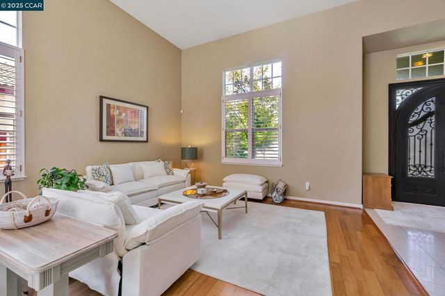 5023 Vesteny Ct, Antioch, CA 94531