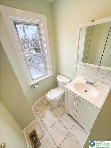 901 Reynolds Street, Easton, PA 18042