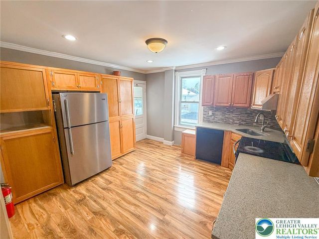 901 Reynolds Street, Easton, PA 18042