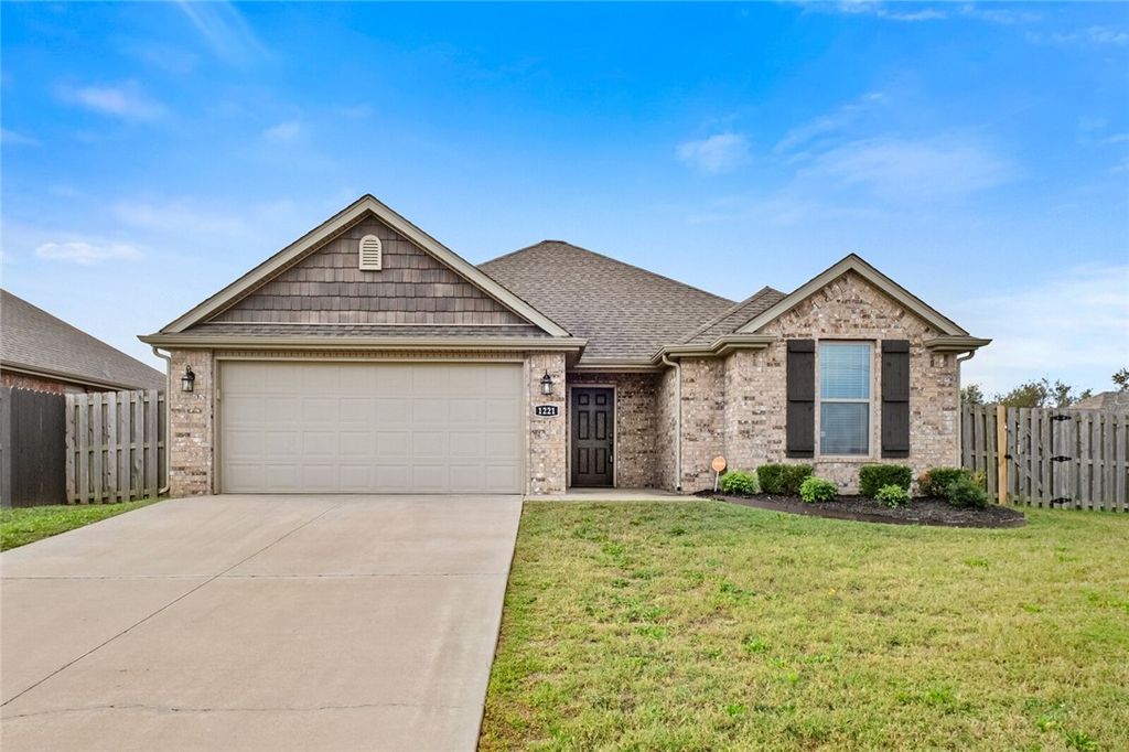 1221 Rosemary Street, Centerton, AR 72719