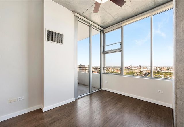 1720 S Michigan Avenue 1712, Chicago, IL 60616