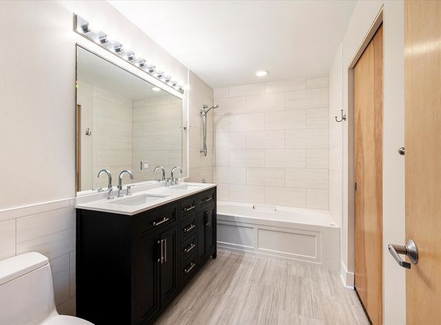 1720 S Michigan Avenue 1712, Chicago, IL 60616