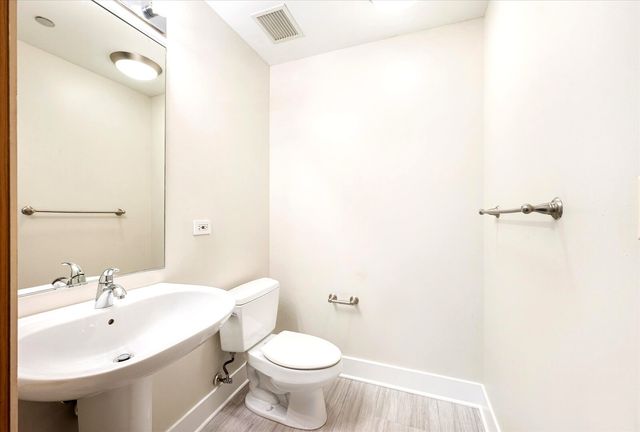 1720 S Michigan Avenue 1712, Chicago, IL 60616