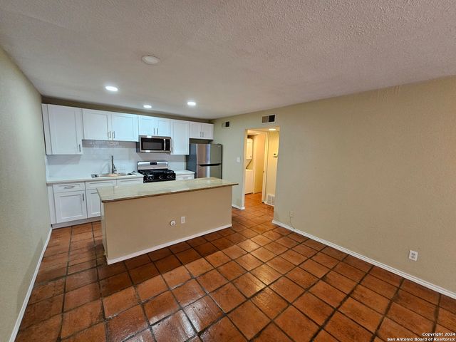 1305 E Mulberry Ave Apt 6, San Antonio, TX 78209