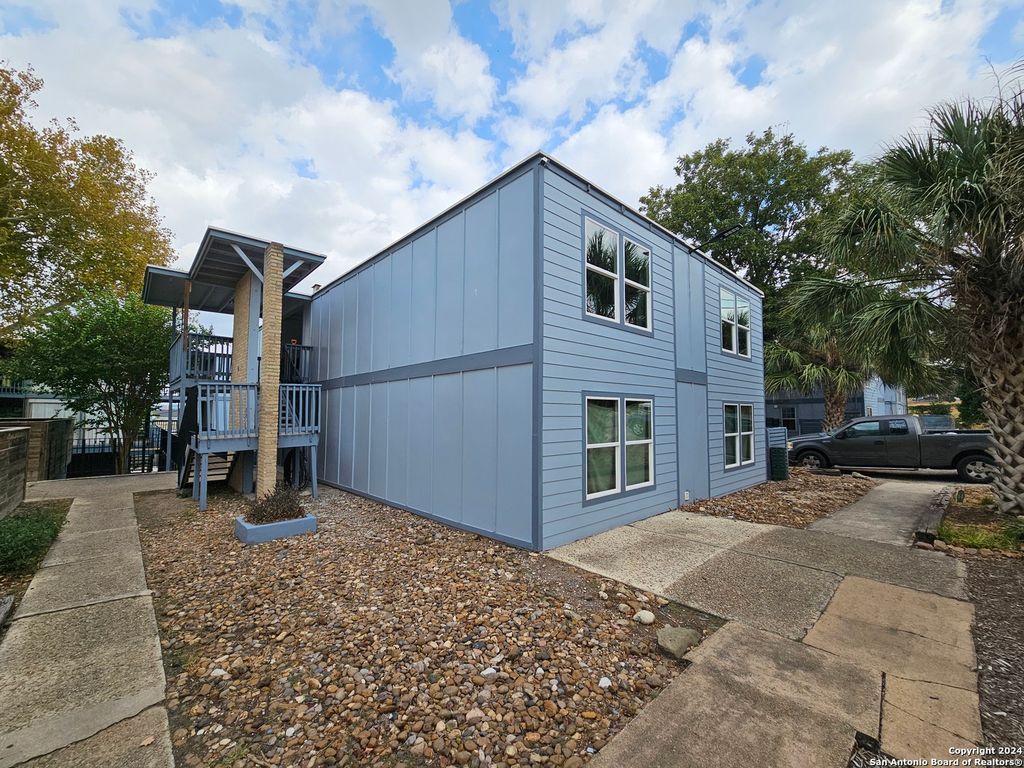 1305 E Mulberry Ave Apt 6, San Antonio, TX 78209