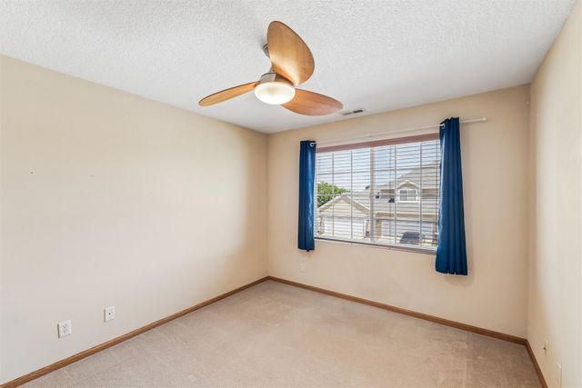 686 SE Williams Court, Waukee, IA 50263