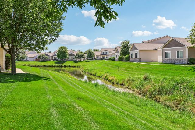 686 SE Williams Court, Waukee, IA 50263