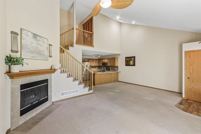 686 SE Williams Court, Waukee, IA 50263