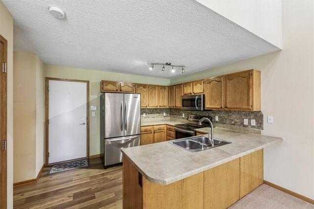 686 SE Williams Court, Waukee, IA 50263