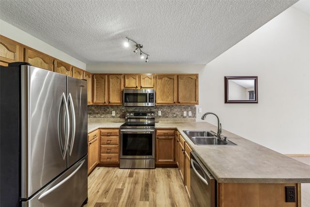 686 SE Williams Court, Waukee, IA 50263