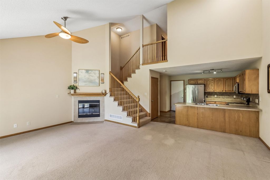 686 SE Williams Court, Waukee, IA 50263