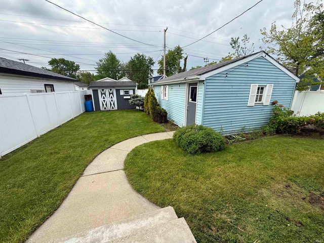 1747 Linden Avenue, Mishawaka, IN 46544