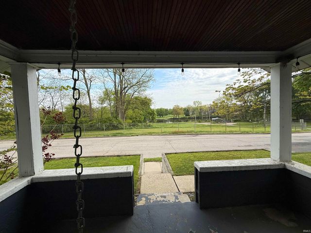 1747 Linden Avenue, Mishawaka, IN 46544