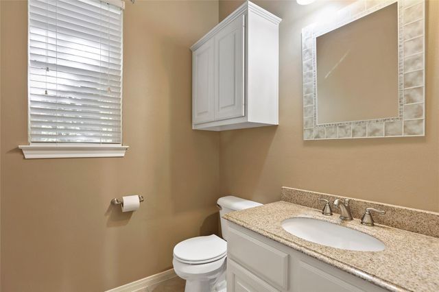 10 Dove Trace Circle, The Woodlands, TX 77382