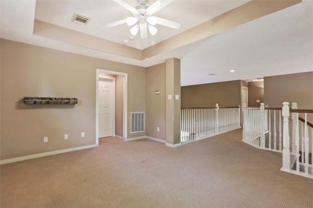 10 Dove Trace Circle, The Woodlands, TX 77382