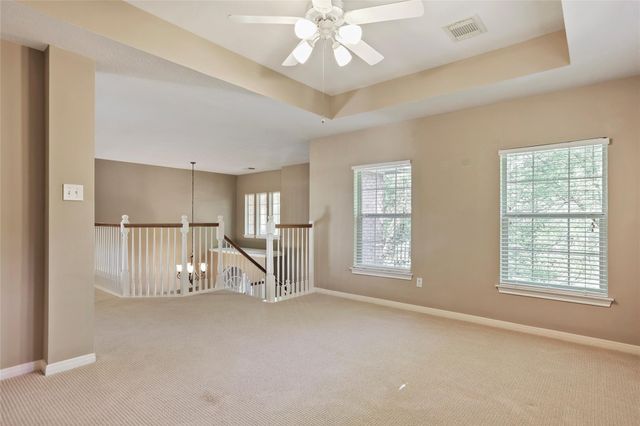 10 Dove Trace Circle, The Woodlands, TX 77382