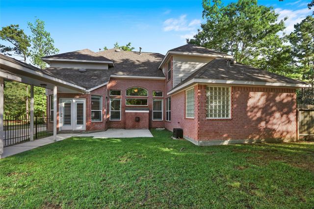 10 Dove Trace Circle, The Woodlands, TX 77382