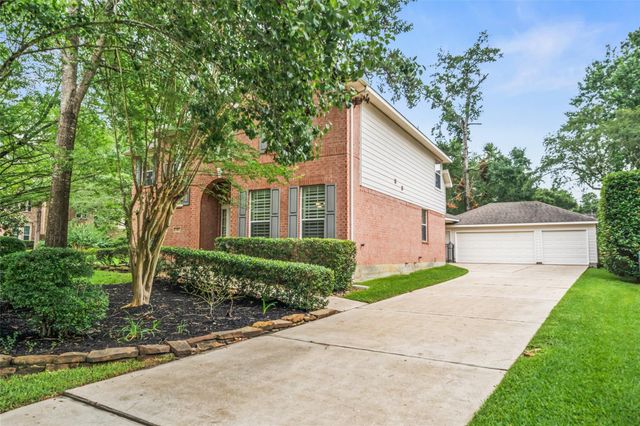 10 Dove Trace Circle, The Woodlands, TX 77382