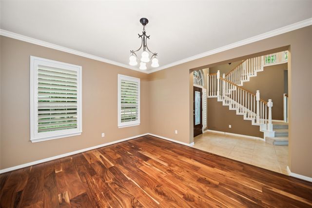 10 Dove Trace Circle, The Woodlands, TX 77382