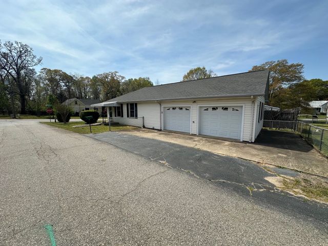 616 McArthur Street, Chesnee, SC 29323